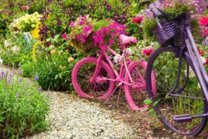 Decora Tu Jardín Con Una Bicicleta Como Adorno