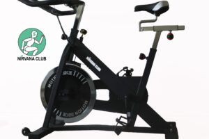 La Bicicleta De Spinning Con Volante De 20 Kg