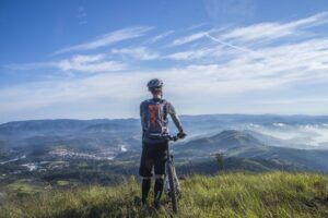 Monty Decathlon: La Bicicleta Perfecta Para Tus Aventuras En Montaña