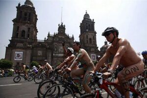 Rutas En Bicicleta Sin Ropa: ¡Descubre La Experiencia Nudista!
